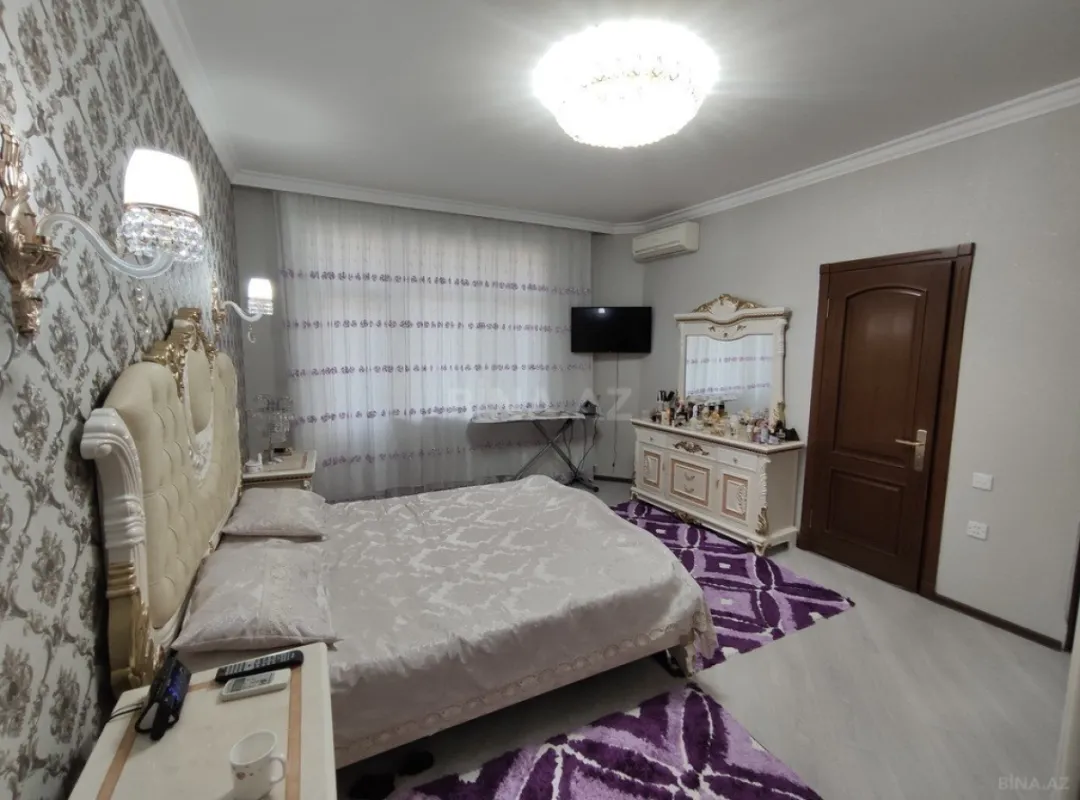 Satılır 3 otaqlı mənzil 170 m²