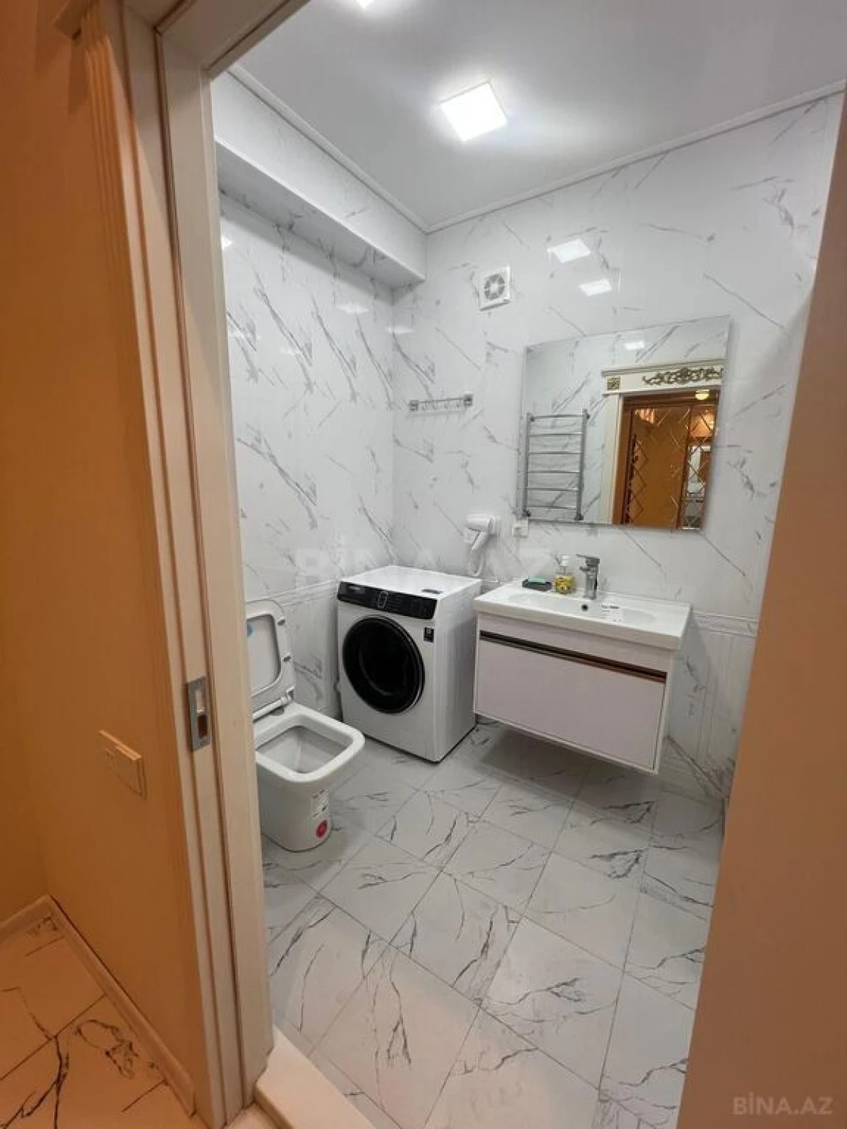 Satılır 2 otaqlı mənzil 66 m²