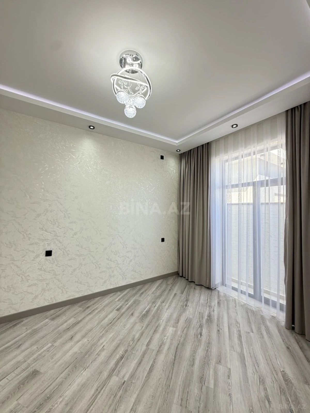 Satılır 4 otaqlı həyət evi 130 m²