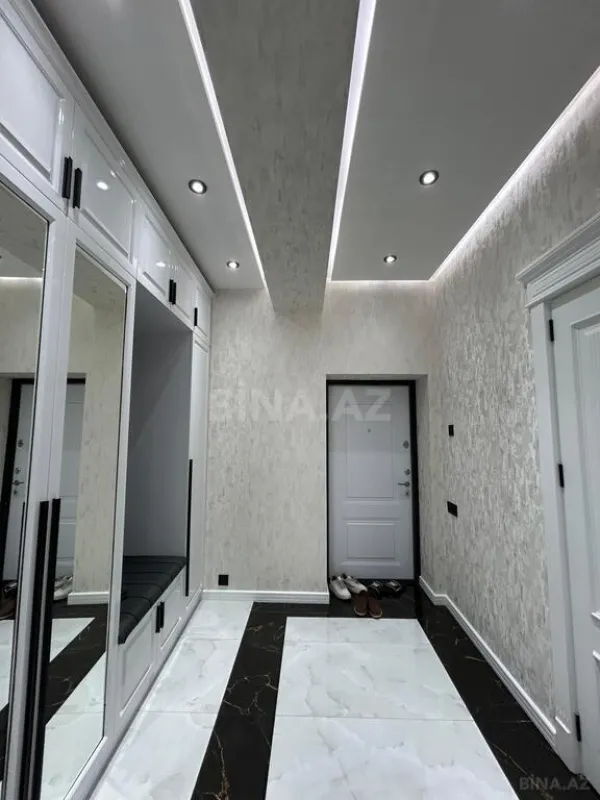 Satılır 3 otaqlı mənzil 103 m²