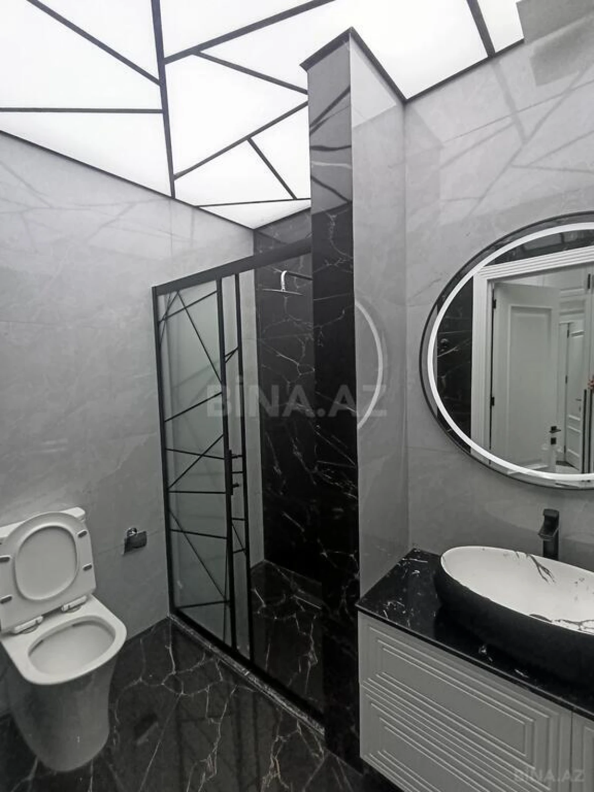 Satılır 3 otaqlı mənzil 103 m²