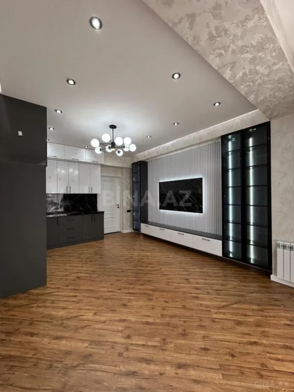 Satılır 3 otaqlı mənzil 103 m²