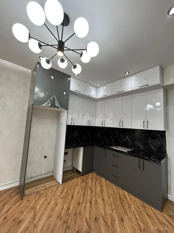 Satılır 3 otaqlı mənzil 103 m²