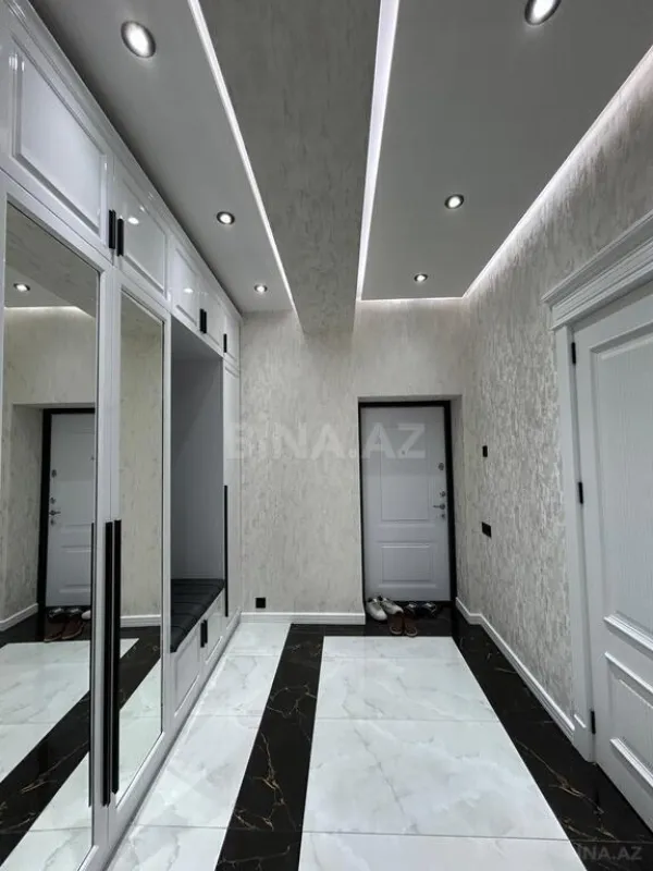 Satılır 3 otaqlı mənzil 103 m²