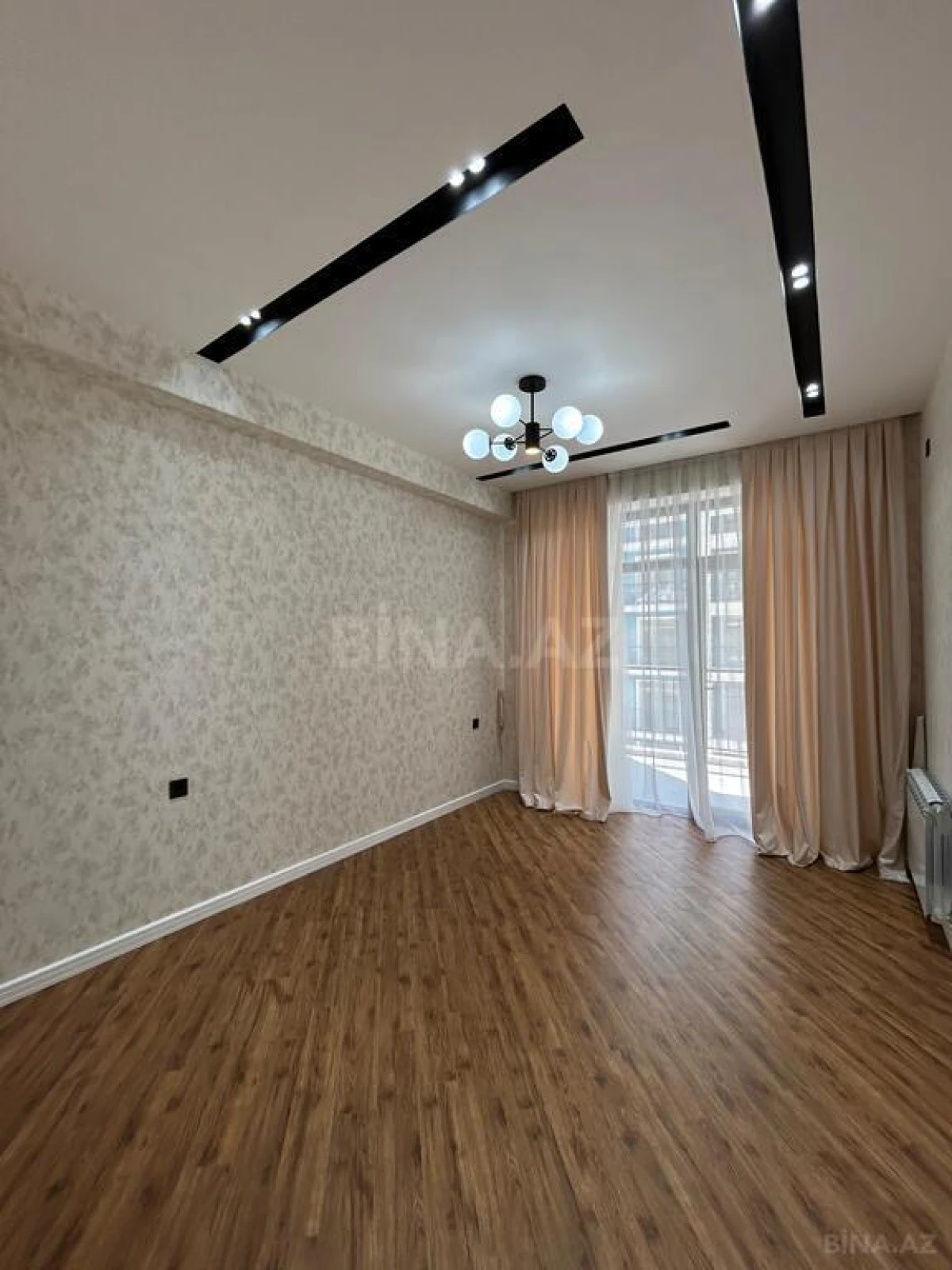 Satılır 3 otaqlı mənzil 103 m²