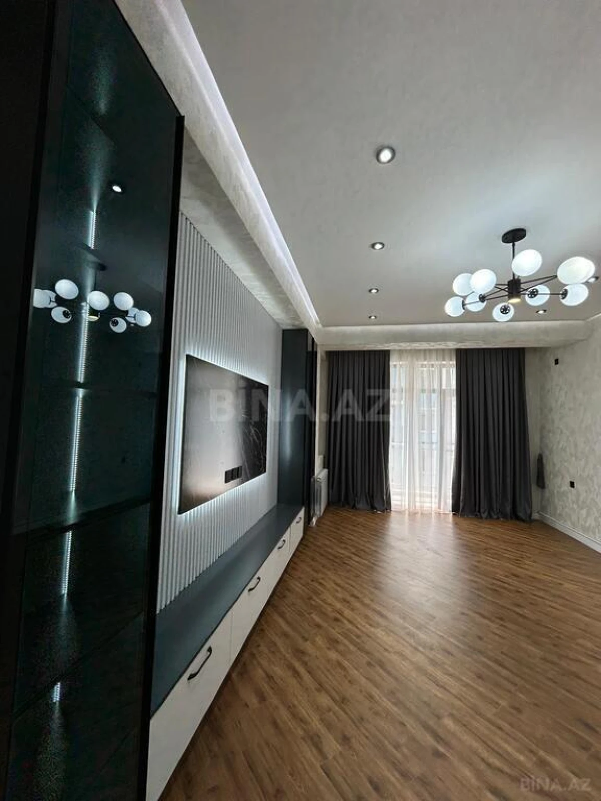 Satılır 3 otaqlı mənzil 103 m²