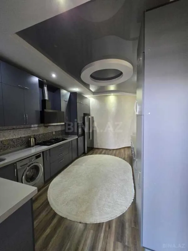 Satılır 4 otaqlı mənzil 165 m²