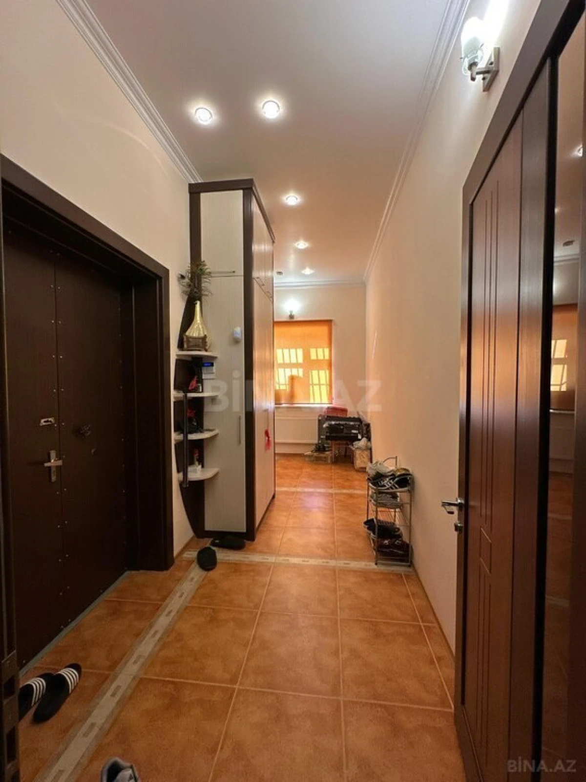 Satılır 7 otaqlı həyət evi 650 m²