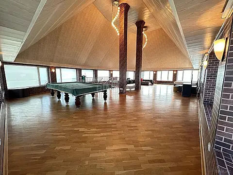 Satılır 7 otaqlı həyət evi 650 m²