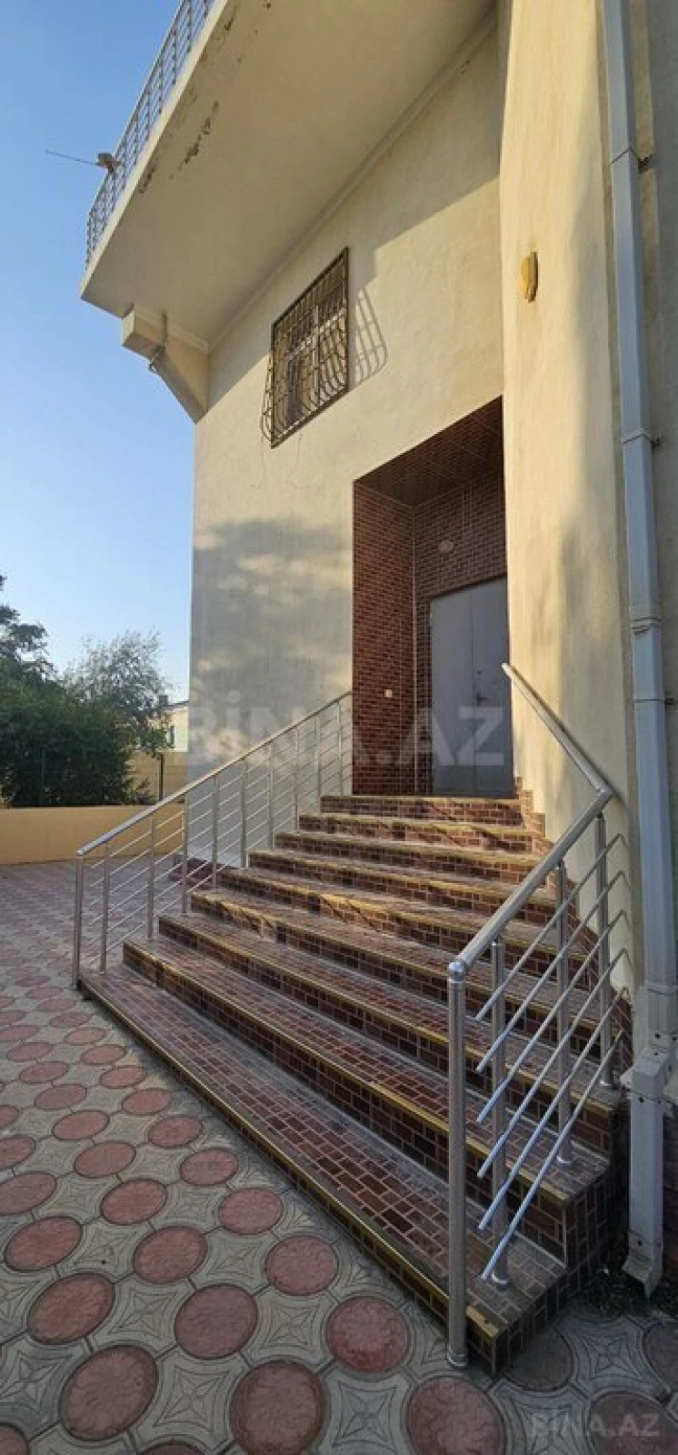 Satılır 7 otaqlı həyət evi 650 m²