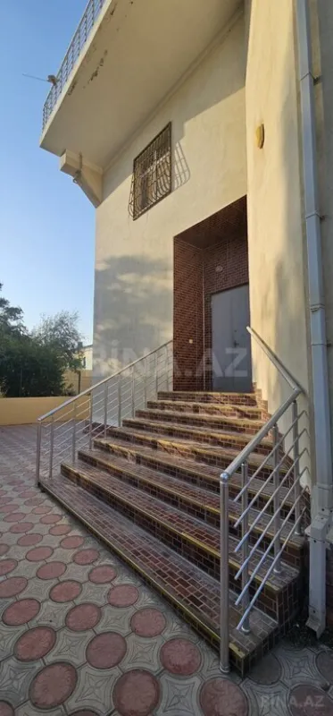 Satılır 7 otaqlı həyət evi 650 m²