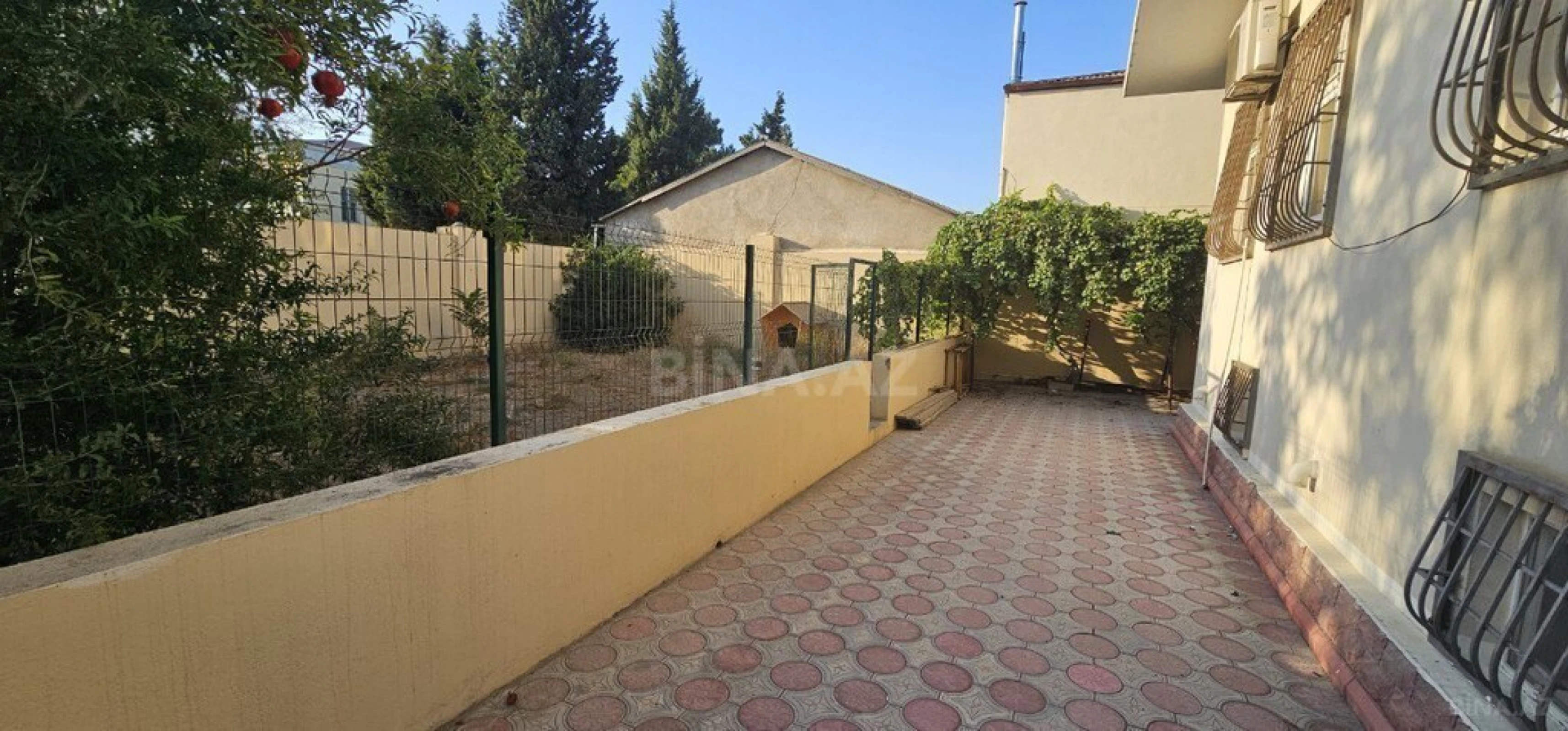 Satılır 7 otaqlı həyət evi 650 m²
