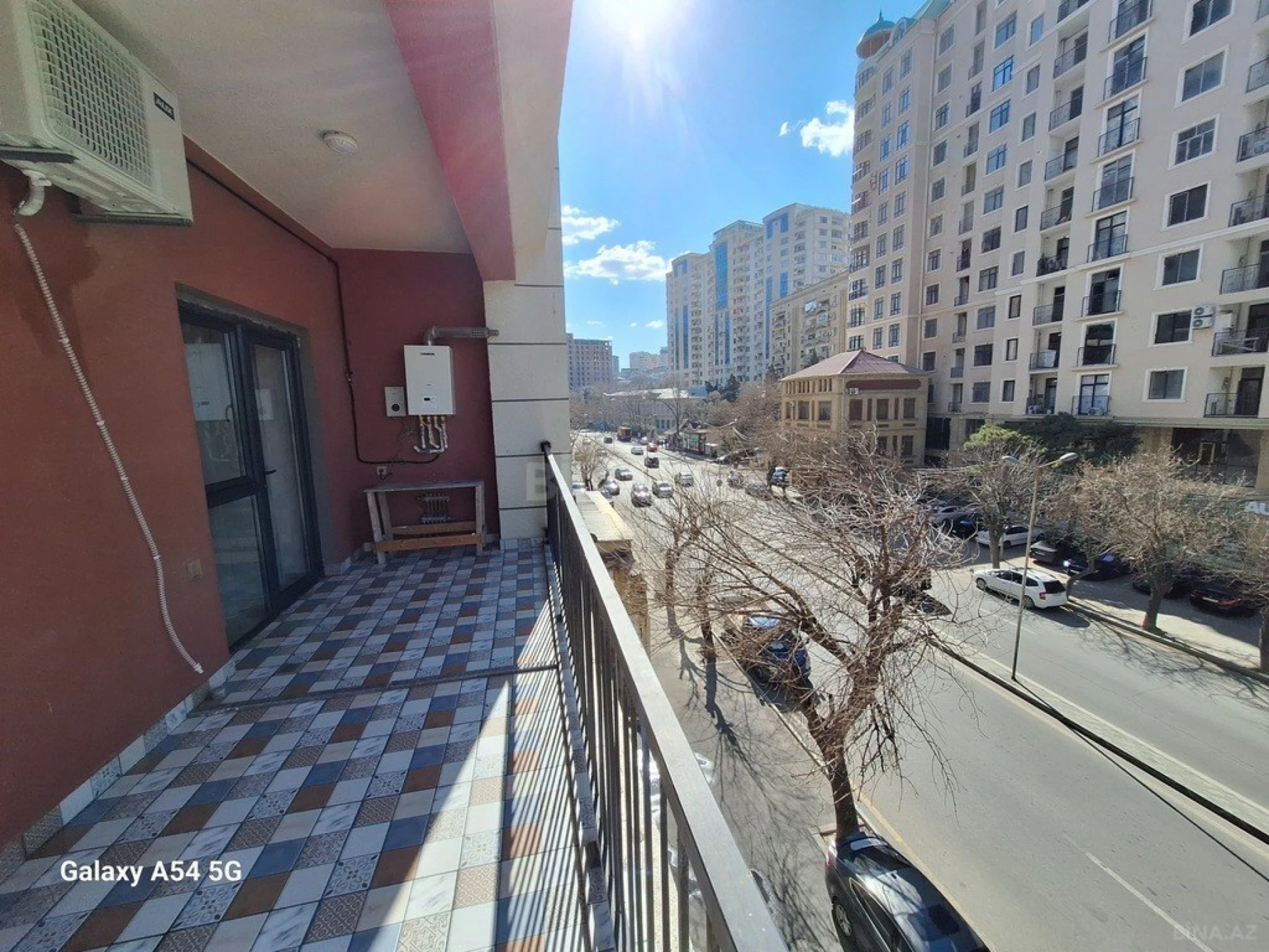 Satılır 2 otaqlı mənzil 56 m²