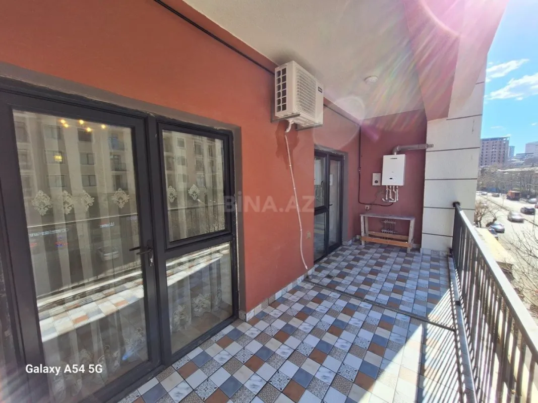 Satılır 2 otaqlı mənzil 56 m²