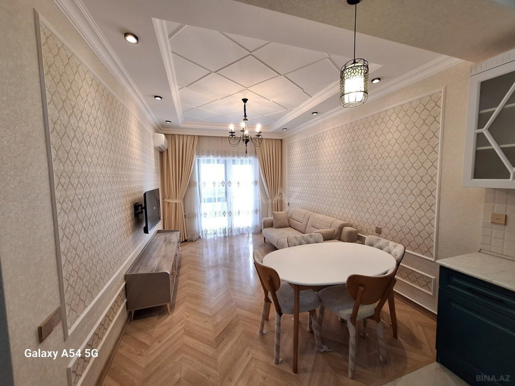 Satılır 2 otaqlı mənzil 56 m²