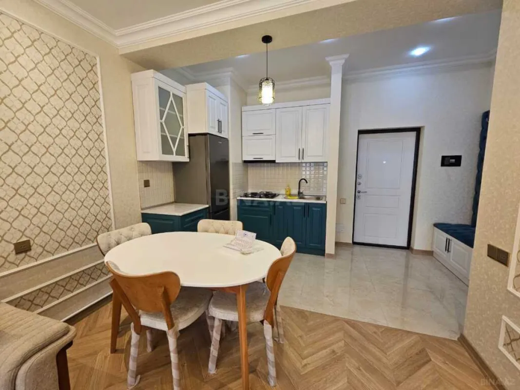 Satılır 2 otaqlı mənzil 56 m²