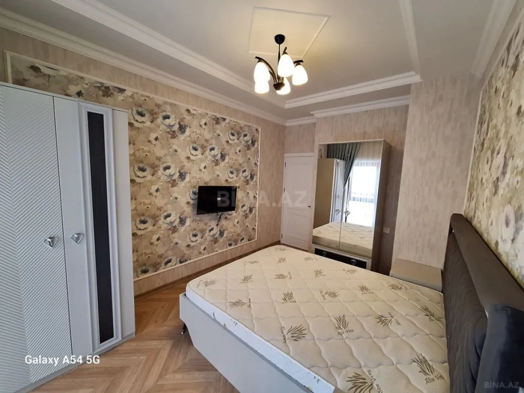 Satılır 2 otaqlı mənzil 56 m²