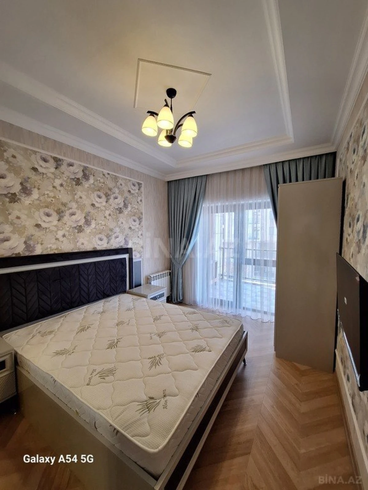 Satılır 2 otaqlı mənzil 56 m²
