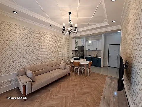 Satılır 2 otaqlı mənzil 56 m²