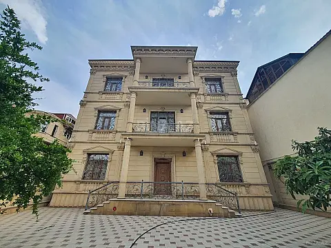 Satılır 12 otaqlı həyət evi 800 m² — Bakı, Nərimanov 12 otaq 800.00 m²