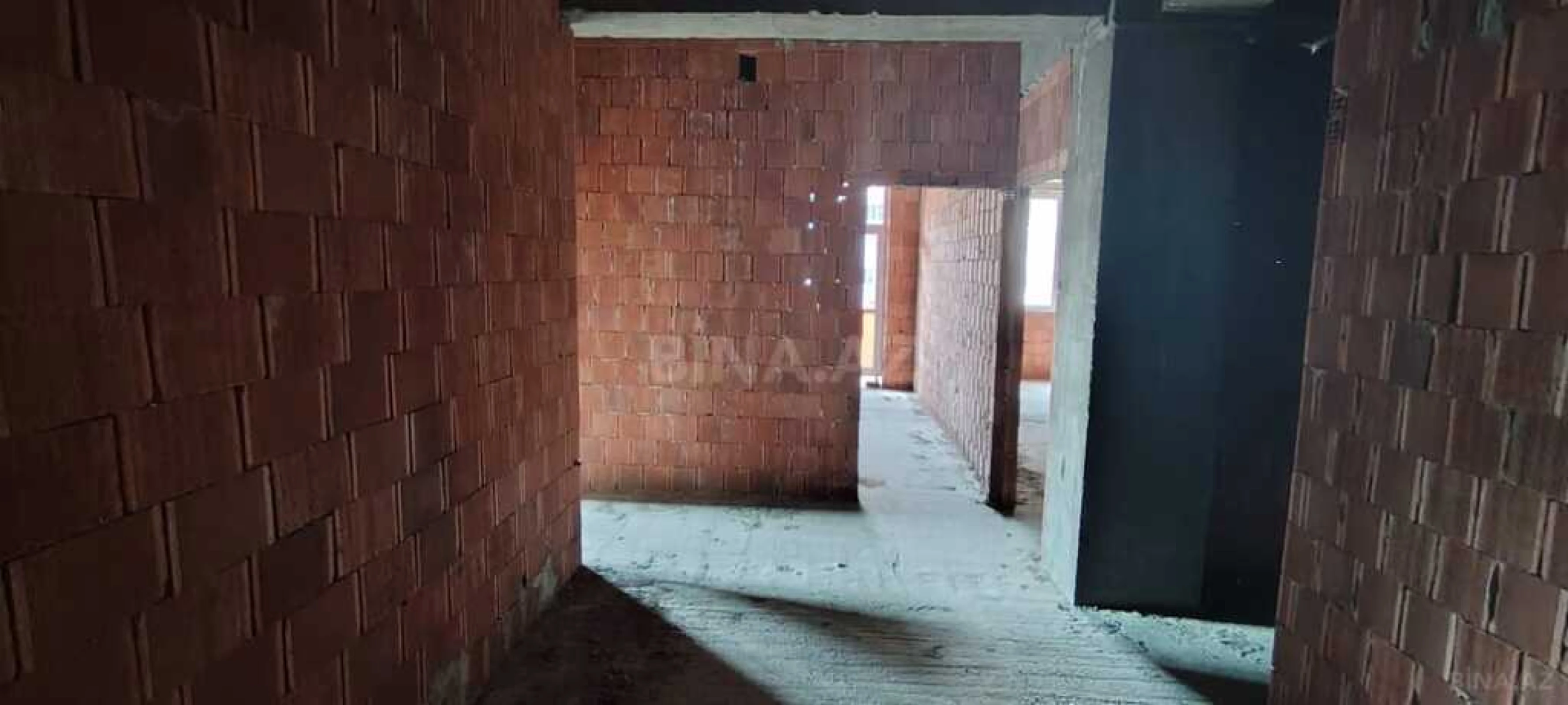 Satılır 3 otaqlı mənzil 120 m²