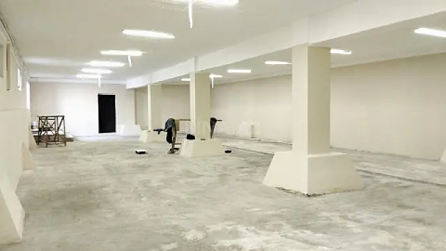 Kirayə verilir obyekt 220 m²