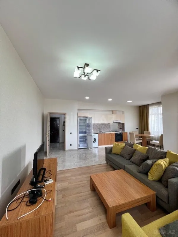 Kirayə verilir 2 otaqlı mənzil 70 m²