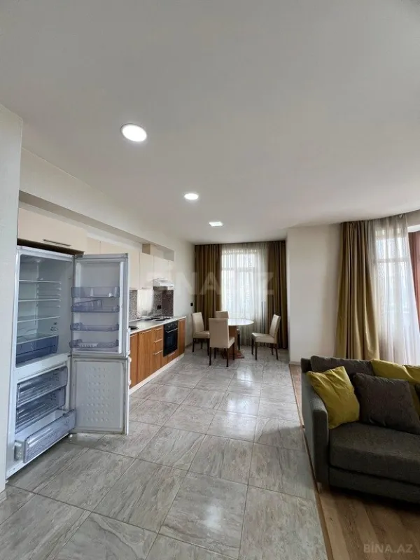 Kirayə verilir 2 otaqlı mənzil 70 m²