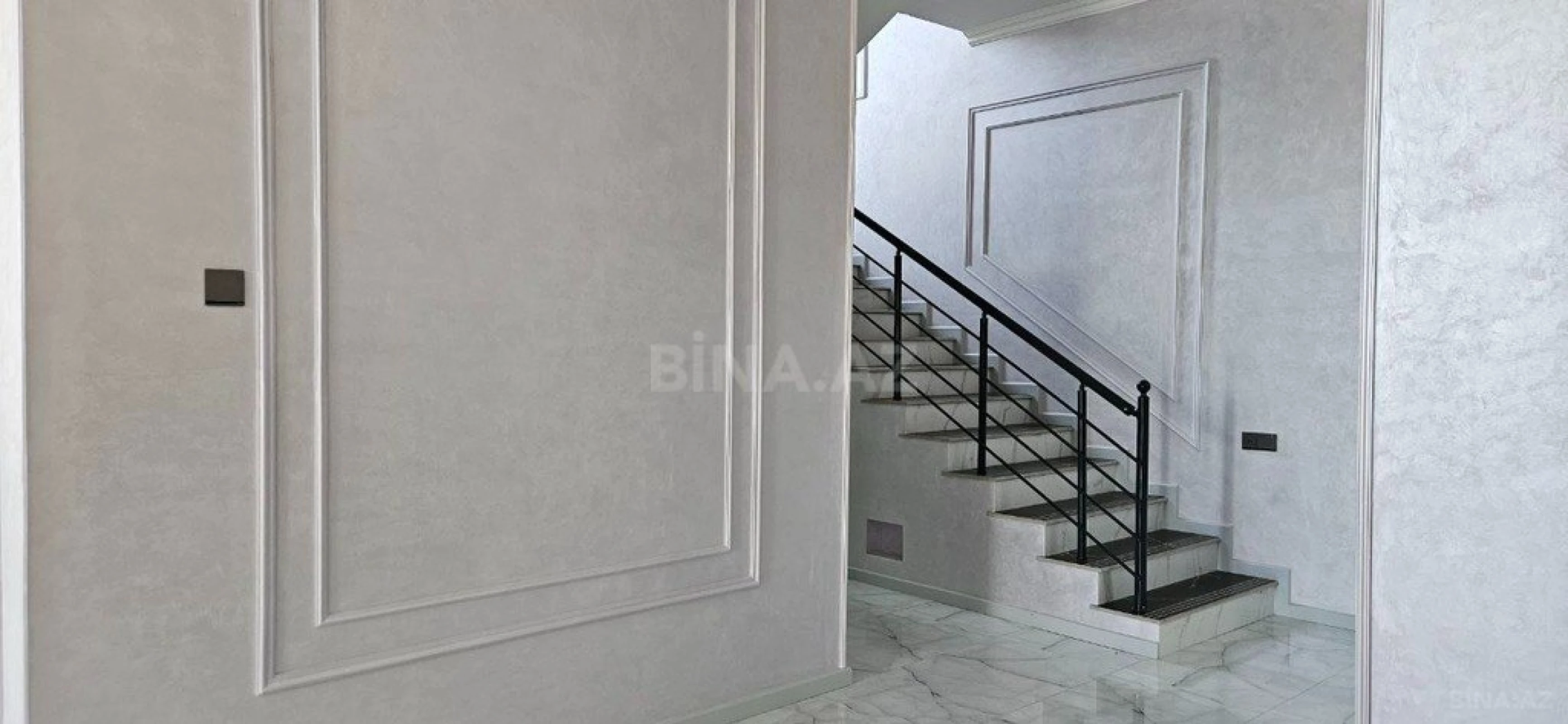 Satılır 4 otaqlı həyət evi 240 m²