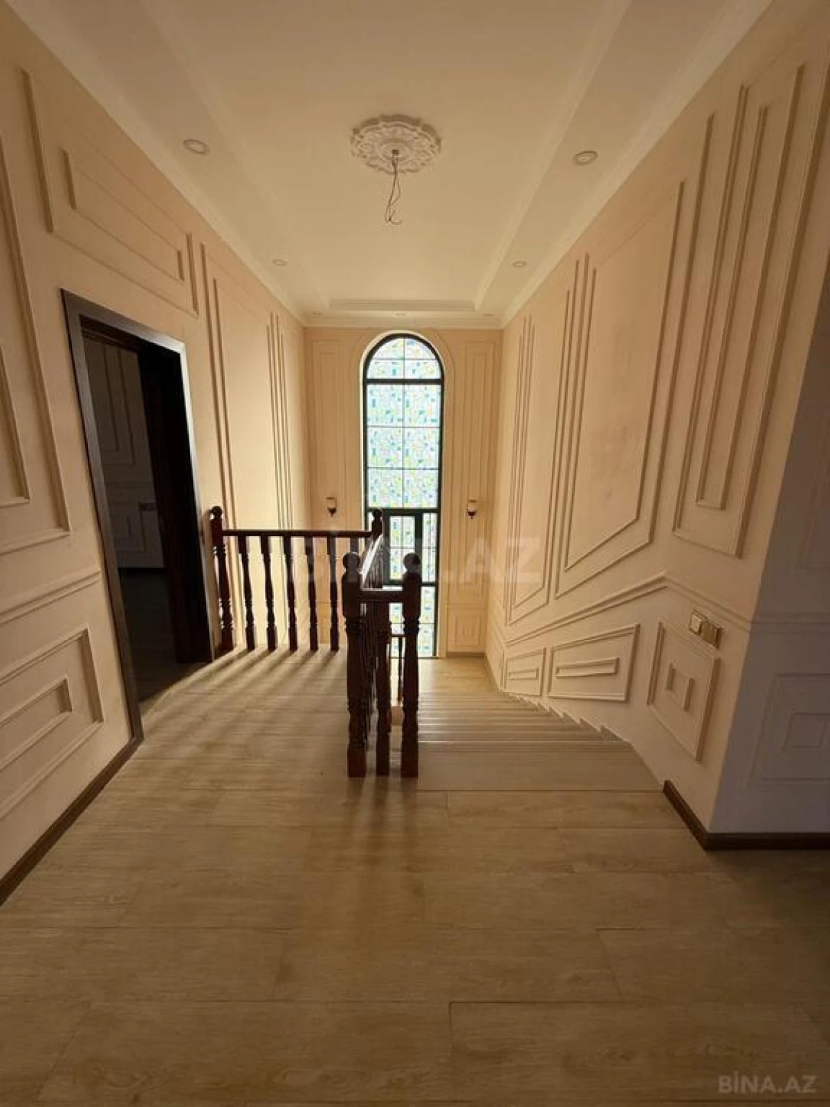 Satılır 7 otaqlı həyət evi 260 m²