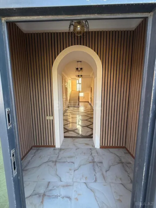Satılır 7 otaqlı həyət evi 260 m²