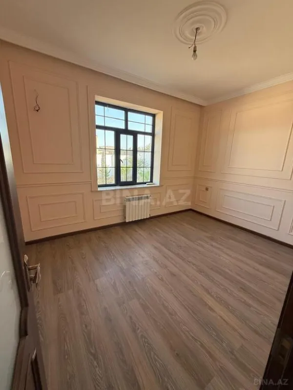 Satılır 7 otaqlı həyət evi 260 m²