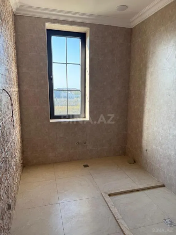 Satılır 7 otaqlı həyət evi 260 m²