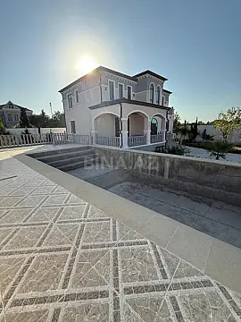 Satılır 7 otaqlı həyət evi 260 m²