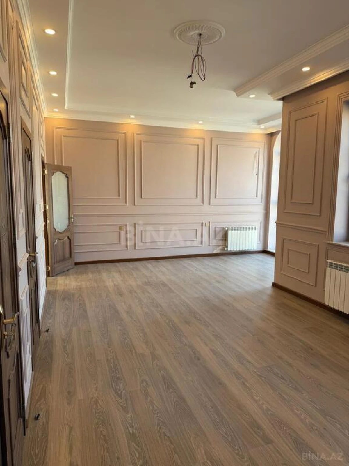 Satılır 7 otaqlı həyət evi 260 m²