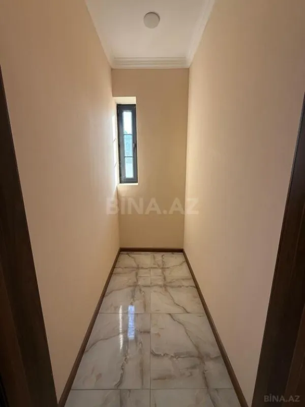 Satılır 7 otaqlı həyət evi 260 m²