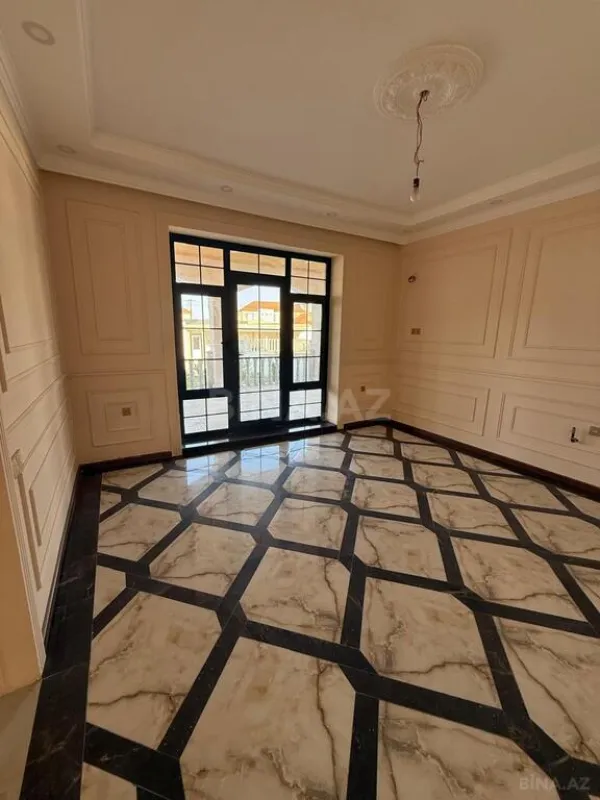 Satılır 7 otaqlı həyət evi 260 m²