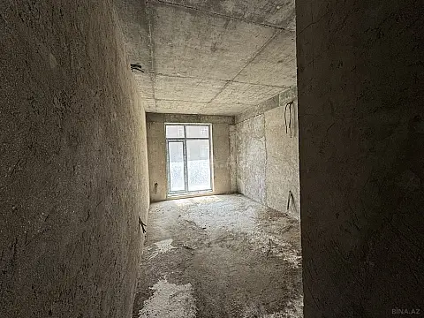 Satılır 4 otaqlı mənzil 200 m²