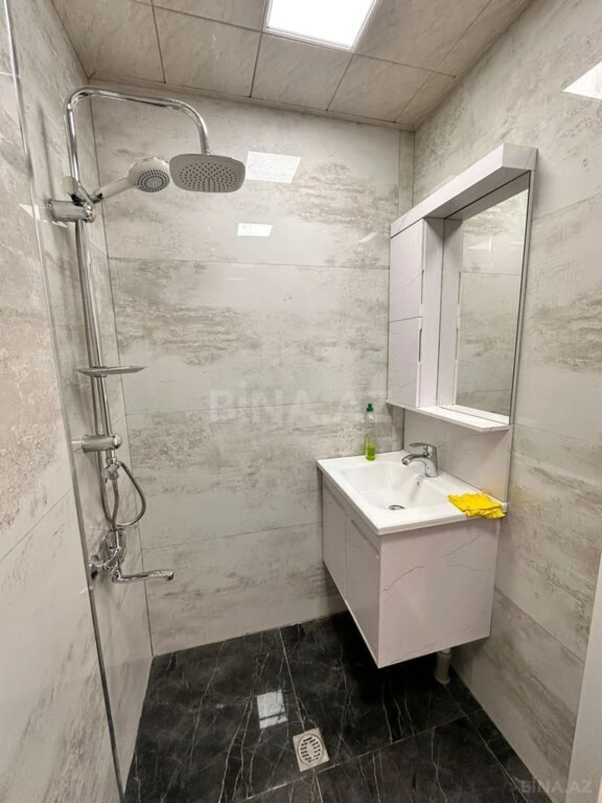 Satılır 2 otaqlı mənzil 55 m²