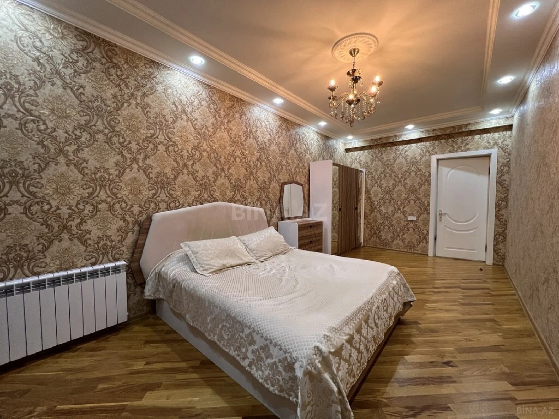 Kirayə verilir 3 otaqlı mənzil 115 m²