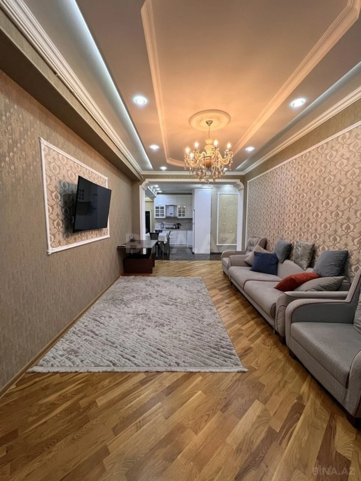 Kirayə verilir 3 otaqlı mənzil 115 m²