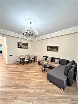 Satılır 2 otaqlı mənzil 72 m²