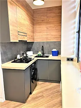 Satılır 2 otaqlı mənzil 72 m²