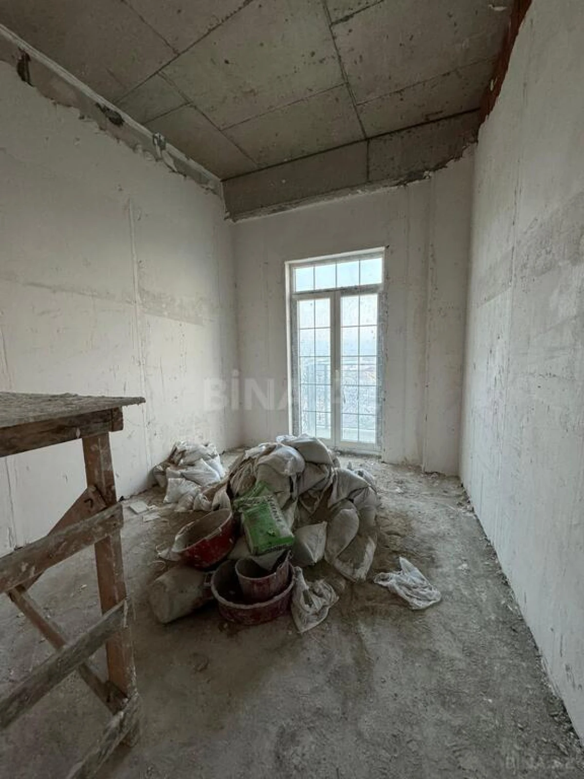 Satılır 3 otaqlı mənzil 103 m²