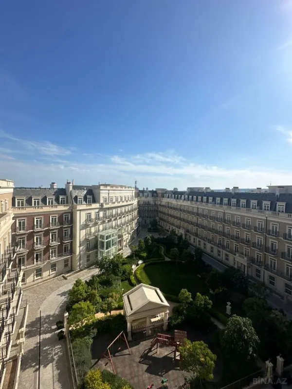 Satılır 3 otaqlı mənzil 103 m²