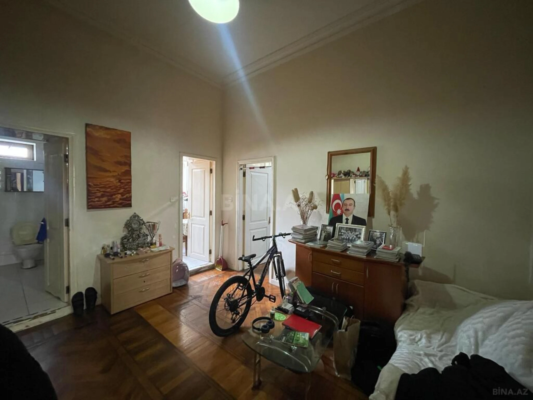 Satılır 3 otaqlı mənzil 140 m²