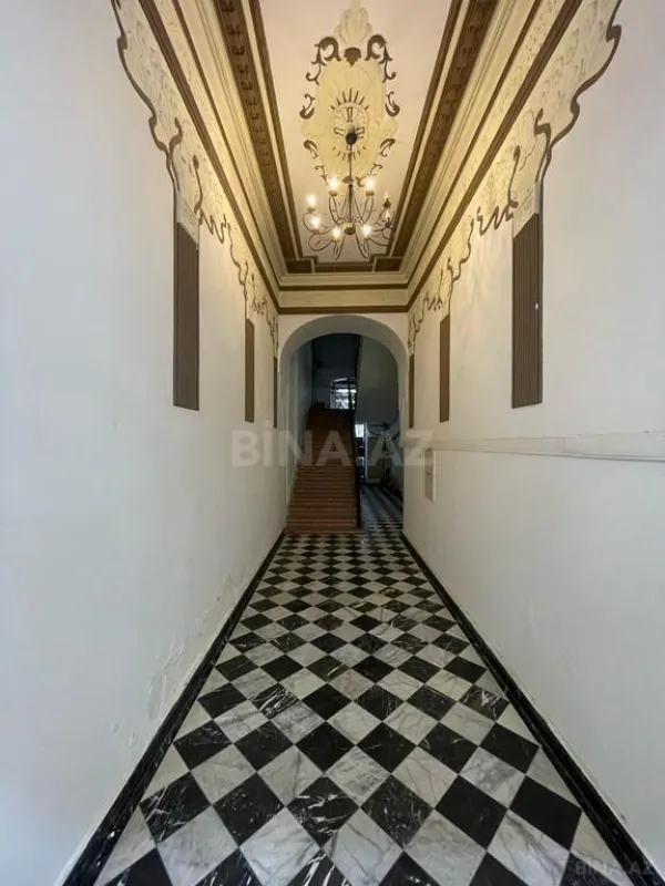 Satılır 3 otaqlı mənzil 140 m²