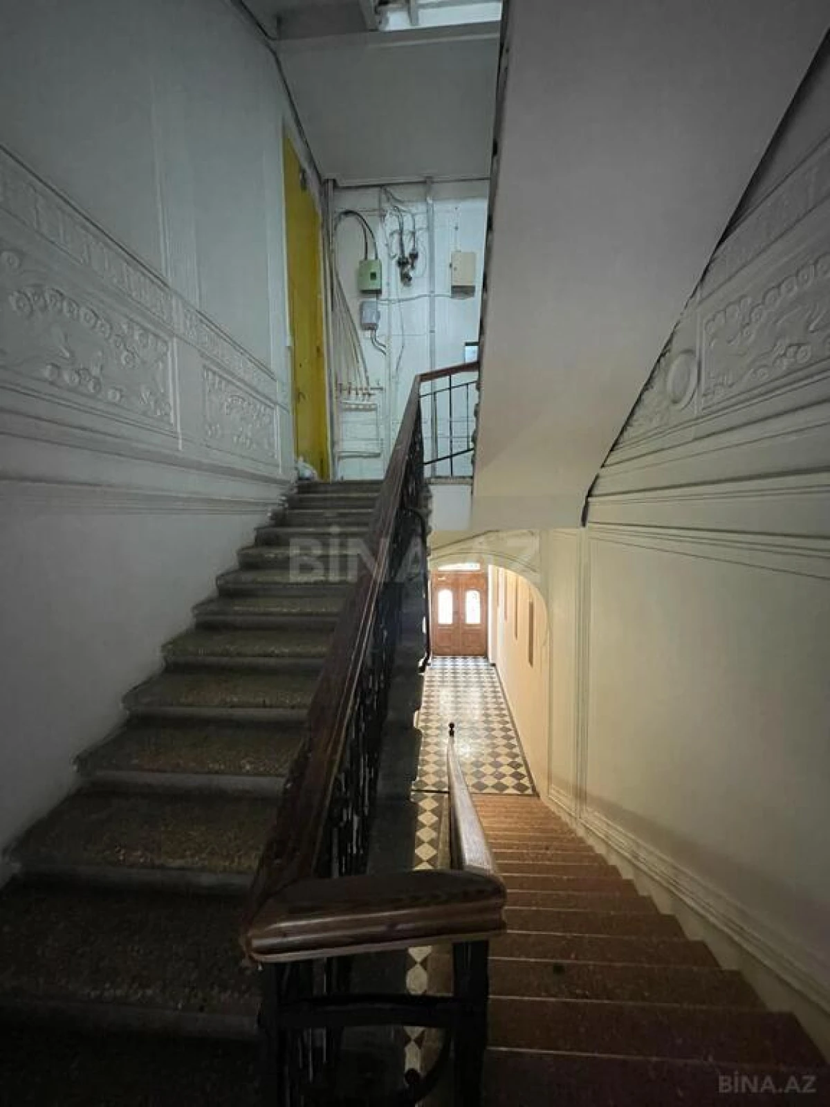 Satılır 3 otaqlı mənzil 140 m²