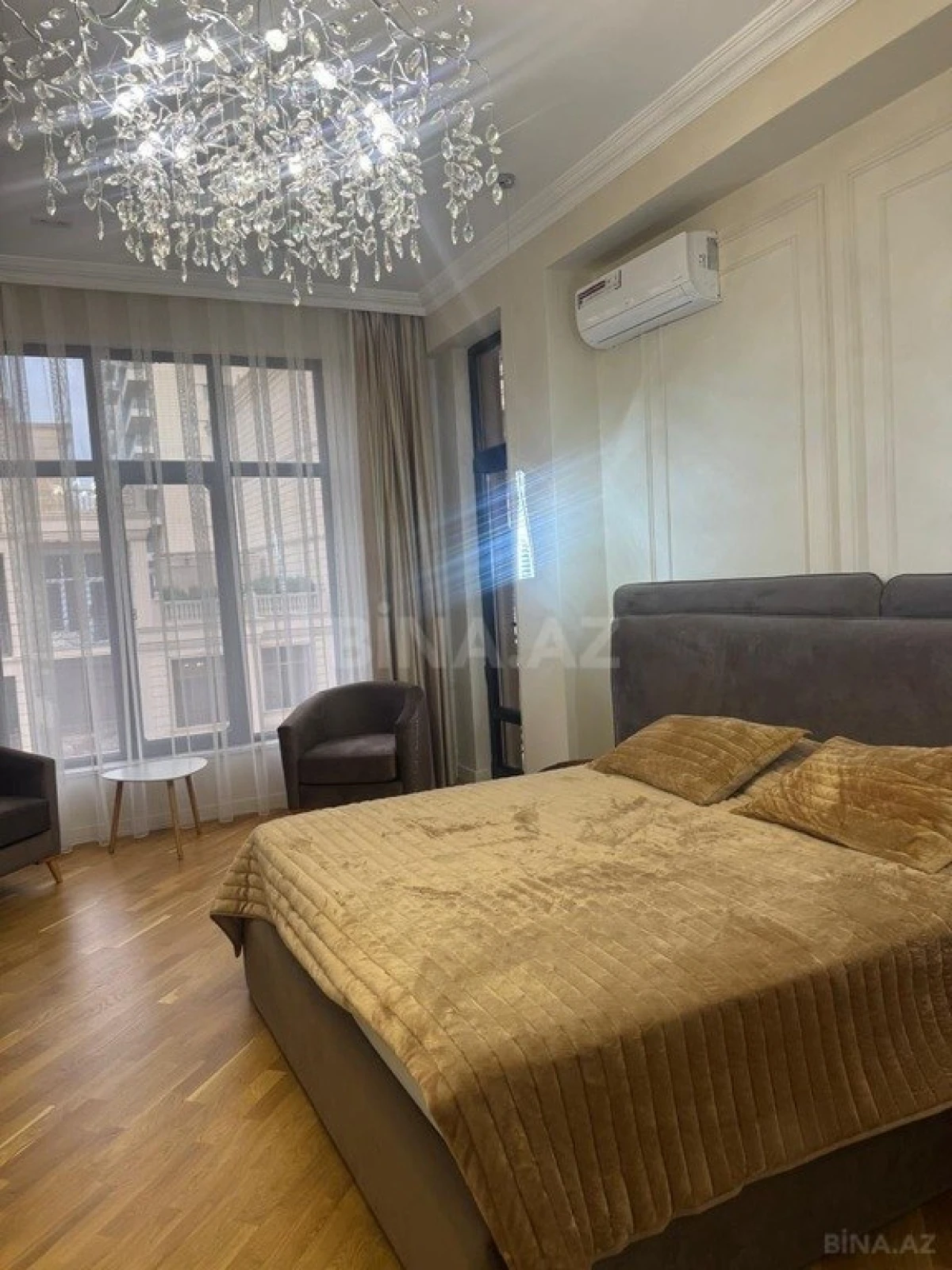 Kirayə verilir 3 otaqlı mənzil 126 m²