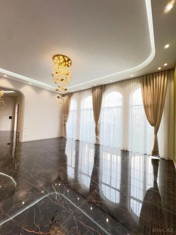 Satılır 6 otaqlı həyət evi 350 m²